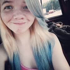 Kelly Slack's Instagram, Twitter & Facebook