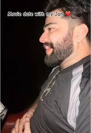 Sardar Ji Movie Dekhnay Gayai