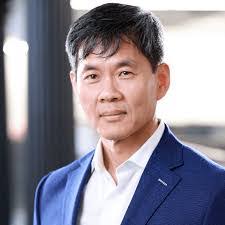 Michael Kim's Instagram, Twitter & Facebook