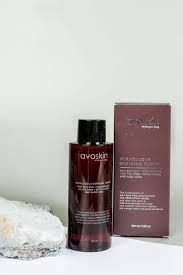 Ini lebih setara dengan pixy glow tonic, yang juga mengandung glycolic acid 5%. Avoskin Miraculous Refining Toner Toner Kulit Produk Perawatan Kulit Alami