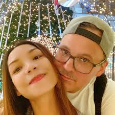 What type of engagement ring should I buy for my Thai girlfriend?