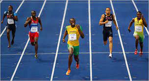 Andre degrasse and usain bolt in the 200 meter semi final was so much fun. Bolt Needs Little Urging To Crush His 200 World Record The New York Times