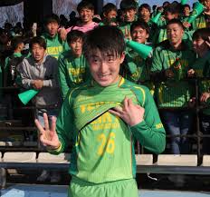 6:41 yukisanga 211 477 просмотров. å¸äº¬é•·å²¡ ç¥žæˆ¸å¼˜é™µ è©¦åˆçµ‚äº†å¾Œ å¸äº¬é•·å²¡ æ™´å±±ã¯è‡ªåˆ†ã®ãƒ¦ãƒ‹ãƒ›ãƒ¼ãƒ ã®ä¸‹ã«ç€ã¦ã„ãŸãƒ¦ãƒ‹ãƒ›ãƒ¼ãƒ ã‚'è¦‹ã›æ‰‹ã§ 3 ã‚'ã¤ãã‚‹ æ'®å½± è¥¿æµ·å¥å¤ªéƒŽ ã‚¹ãƒãƒ‹ãƒ Sponichi Annex ã‚µãƒƒã‚«ãƒ¼