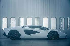 The v12 on its own makes 780hp while the electric motor develops 34hp. Sz 3howvt8wpcm