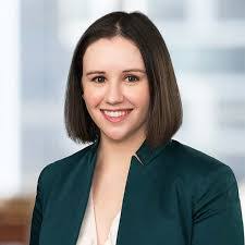 Kim Gama's Instagram, Twitter & Facebook