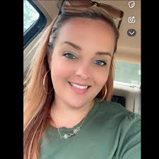 Caramel Apples + White Chocolate + Cinnamon Sugar = Apple Pie Caramel  Apples  http://www.delish.com/cooking/recipe-ideas/g2998/apple-pie-recipes-with-a-twist/?slide=10