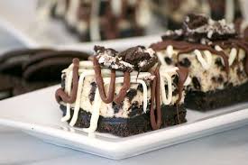 15 oreo cookies, cut into quarters 12 oz semi sweet chocolate 6 oz white. Cookies And Cream Cheesecake Bars 365 Days Of Baking And More