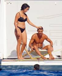 Cristiano ronaldo and his girlfriend georgina rodriguez had a date night out in marbella, spain! The Cr7 Timeline On Twitter Cristiano Ronaldo Spending Vacation With Georgina Rodriguez