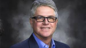 Sara Reisinger crowned 2016 Michigan Apple Queen