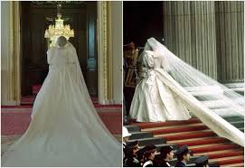Diana, princess of wales), урождённая диана фрэнсис спенсер (англ. Princess Diana S Wedding Dress In The Crown Season 4 Trailer Popsugar Fashion Uk