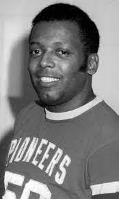 Darryl Crowell's Instagram, Twitter & Facebook