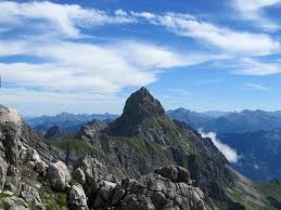 Schon so oft habe ich diesen koloss vom rätikon und verwall aus gesehen, stand der gipfel als letzter noch. Rote Wand 2704m Tourenberichte Und Fotos Hikr Org