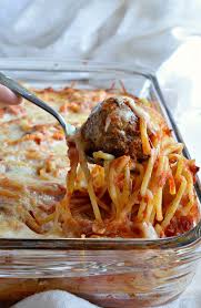 Cheesy Baked Spaghetti And Meatballs Is A New Fun Way To Serve This Family Favorite C Cheesy Baked Spaghetti Baked Spaghetti And Meatballs Easy Baked Spaghetti