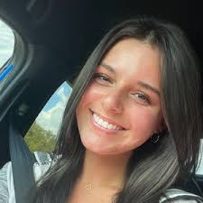 bella dillon (@bellaadillon)