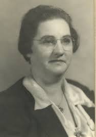 Lula Thorpe's Instagram, Twitter & Facebook