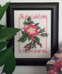 Free online christmas cross stitch patterns. Free Rose Cross Stitch Printable Pattern