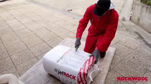 Une pour la manipulation de la soufﬂeuse, l'autre pour le soufﬂage. Souffleuse De Laine De Roche Rockster 3 Rockwool Dumatos Youtube