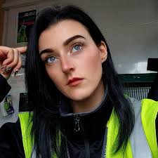 Lisa Marie and Tim Burton are GOALS! 🖤🖤