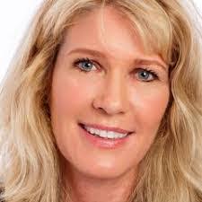 Tracy Litton's Instagram, Twitter & Facebook