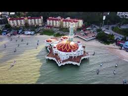 Masjid ini terletak di tepi pantai terkenal di tanjung bunga, pulau pinang. 4k Penang Famous Floating Mosque Masjid Terapung At Tanjung Bungah Penang Youtube