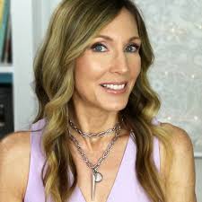 Your Complete List To The Best Influencers Over 40