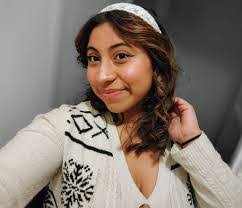 Crystal Abarca's Instagram, Twitter & Facebook