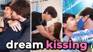 Dream KISSING Friends for 4 Minutes... - YouTube