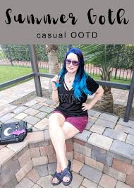 Just because we live in a dark cave, doesn't mean we don't have friends: Summer Goth Casual Ootd A Fun Burgundy And Black Outfit For Summer