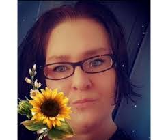 Jennifer Miner's Instagram, Twitter & Facebook