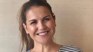 Katia aveiro, 44, revealed she was in hospital in her native island of madeira in an instagram post. Katia Aveiro Sem Perder Tempo Jogo Da Vida Jornal Record