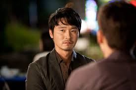 Film semi korea kontroversial, dengan sebuah tema percintaan segitiga antara 3 orang yang terpaut usia cukup jauh. 7 Aktor Korea Yang Sukses Beradegan Panas Di Film