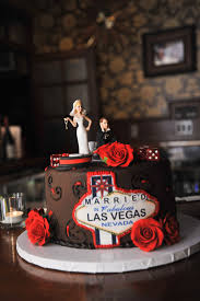 Customized Cake Toppers Are A Great Way To Personalize Your Las Vegas Themed Wedding Cake Vegas Themed Wedding Cake Themed Wedding Cakes Vegas Themed Wedding