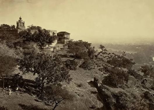Photographs of temple at parvati , Pune captured in year 1870 ⚒️ Built by - Nana saheb peshwa ⌛ Built in : year 1749 🧭 Location - Pune , Maharashtra . . #