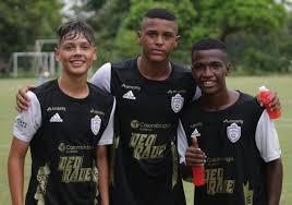 Ya conocemos nuestros equipos rivales, nuestra categoría sub 17 que competirá en el torneo nacional sub17, formará parte del grupo #2. Real Cartagena Con Puntaje Perfecto En El Torneo Nacional Sub 17 Primertiempo Co