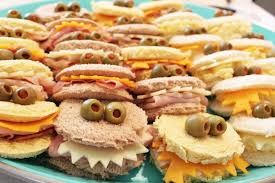 Un buen regalo de cumpleaños no es tan fácil de encontrar como parece. 12 Ideas Para Una Comida De Cumpleanos Economica Y Exquisita Partfy Com