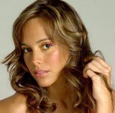 Elisa Young's Instagram, Twitter & Facebook