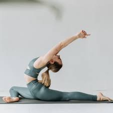 When it comes to tight hips, yoga hip openers melt away the pain. The 7 Best Youtube Yoga Videos For Tight Hips Popsugar Fitness