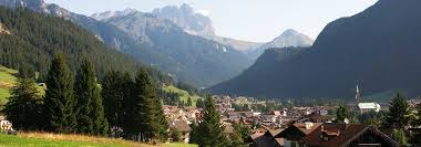 Dolomites day tour from verona. Pozza Di Fassa Im Trentino Mehr Als Nur Urlaub