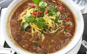 Laksa sarawak) comes from the malaysian state of sarawak, on the island of borneo. 5 Sarawak Laksa Joints In Kl Pj Ranked Free Malaysia Today Fmt