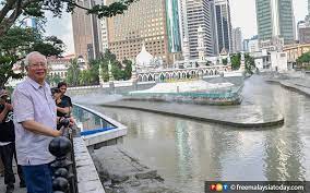 Fungsi bantaran sungai adalah tempat mengalirnya sebagian debit sungai pada saat banjir (high water channel). Najib Lega Kerajaan Ph Tak Batal Projek Bersih Sungai Diilhamkannya Free Malaysia Today Fmt