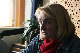 Čtyři zaparkovaná auta nabourala v noci na úterý řidička v praze 6. Jana Hybaskova Ve Dvaceti Minutach Radiozurnalu Radiozurnal