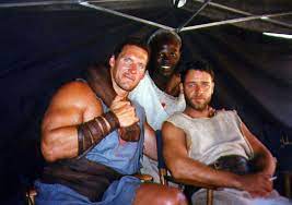 He is best known for his roles of brick bardo in cyborg, kjartan in the viking sagas, the title character in the television show conan the adventurer, hagen in gladiator. Schauspieler Ralf Moeller