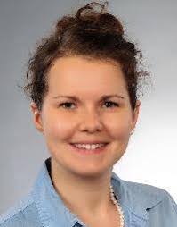 Alexandra Hering's Instagram, Twitter & Facebook