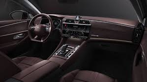 Ds9 Une Berline Premium A La Francaise Automobile Berline Boite Automatique
