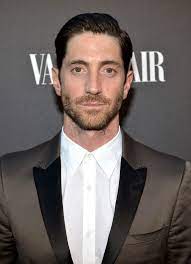 Who S The Guy In Lorde Disclosure S Magnets Video Iddo Goldberg Looks Familiar For Good Reason Cute Presents For Boyfriend Guys Cute Guys