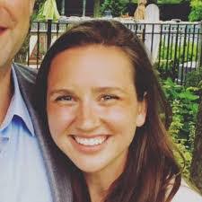 Lynn Molnar's Instagram, Twitter & Facebook