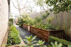 Starting Your Own Kitchen Garden Doesn T Have To Be Difficult Head To Www Gardenary Com For I Home Vegetable Garden Vegetable Garden Design Front Yard Garden