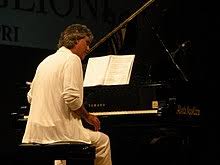 The song vive ya, (spanish version of dare to live (vivere)) was nominated for record of the year at the latin grammy awards of 2008.in august 2010, 3 years after its release. Andrea Bocelli Wikipedia