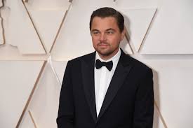 See more of leonardo dicaprio on facebook. Leonardo Dicaprio Singing At The Oscars 2020 Was Completely Adorable Vogue