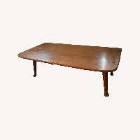Available in a range of sizes, our kitchen and dining room tables can seat as few or as many as you like—from the cozy table tucked in the corner of your kitchen to the extension table with leaf that easily seats up to ten guests. Ethan Allen Drop Leaf Vintage Coffee Table Aptdeco